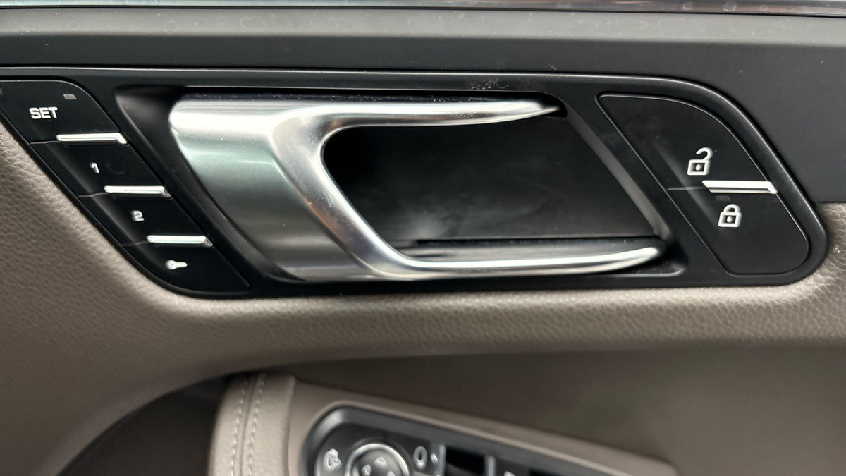 Porsche Macan Image 29
