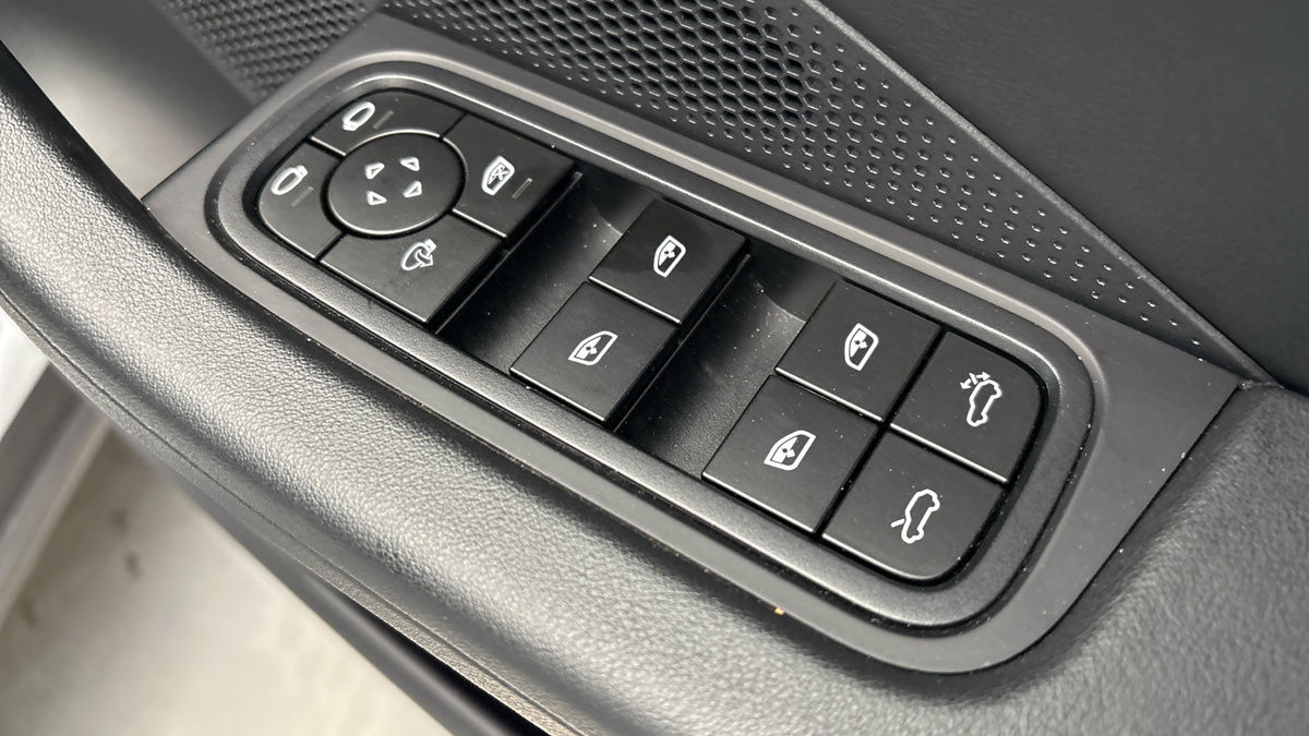Porsche Macan Image 28