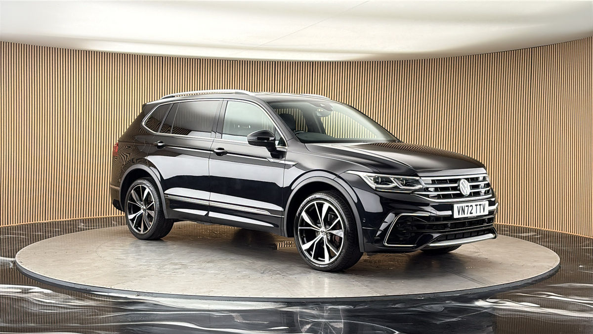 More views of Volkswagen Tiguan Allspace