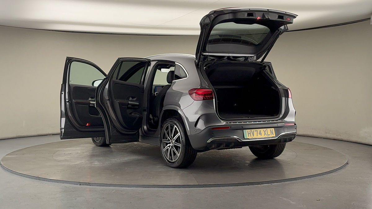 Mercedes-Benz EQA Image 24