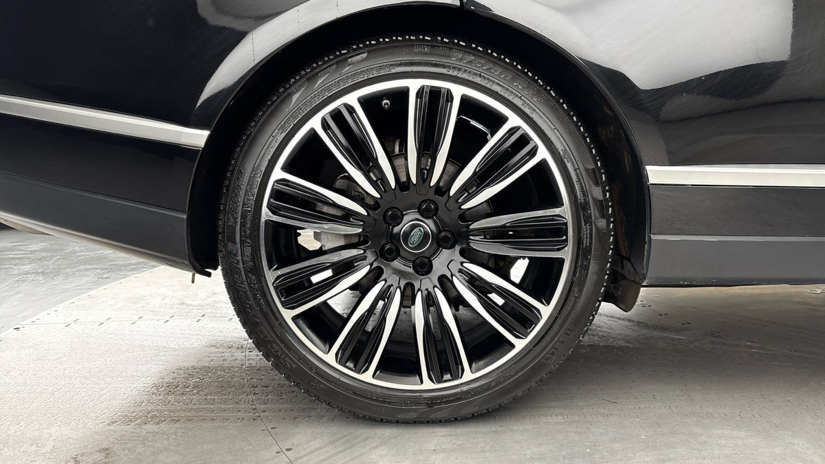 Land Rover Range Rover Image 10