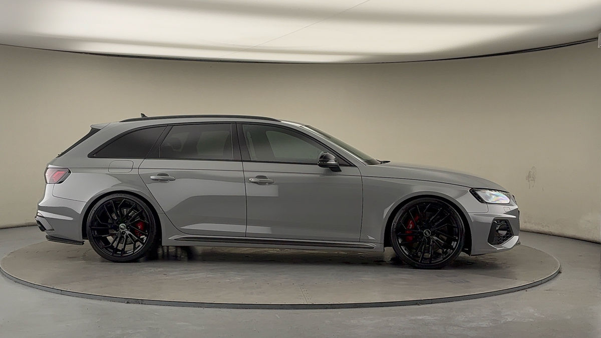 More views of Audi RS4 Avant