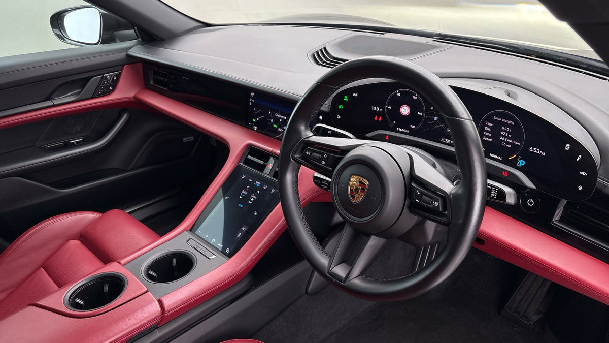 Porsche Taycan Image 5