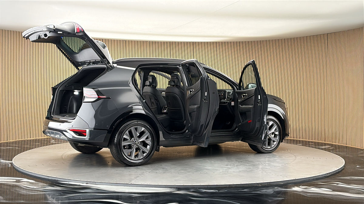 More views of Kia Sportage