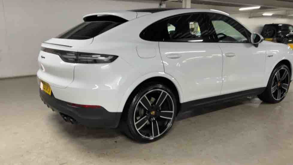 More views of Porsche Cayenne