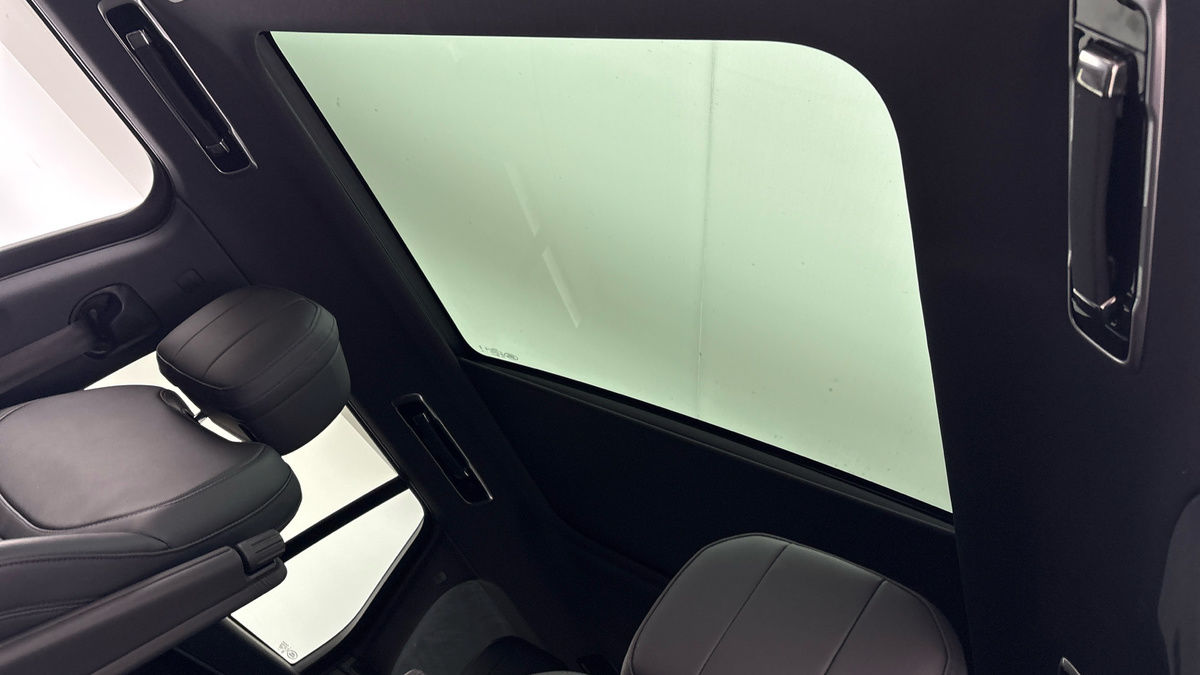 Land Rover Range Rover Image 6