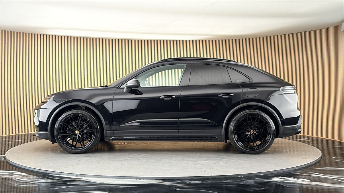 Porsche Macan Image 15