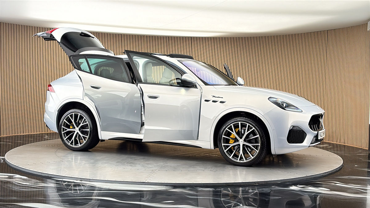 More views of Maserati Grecale