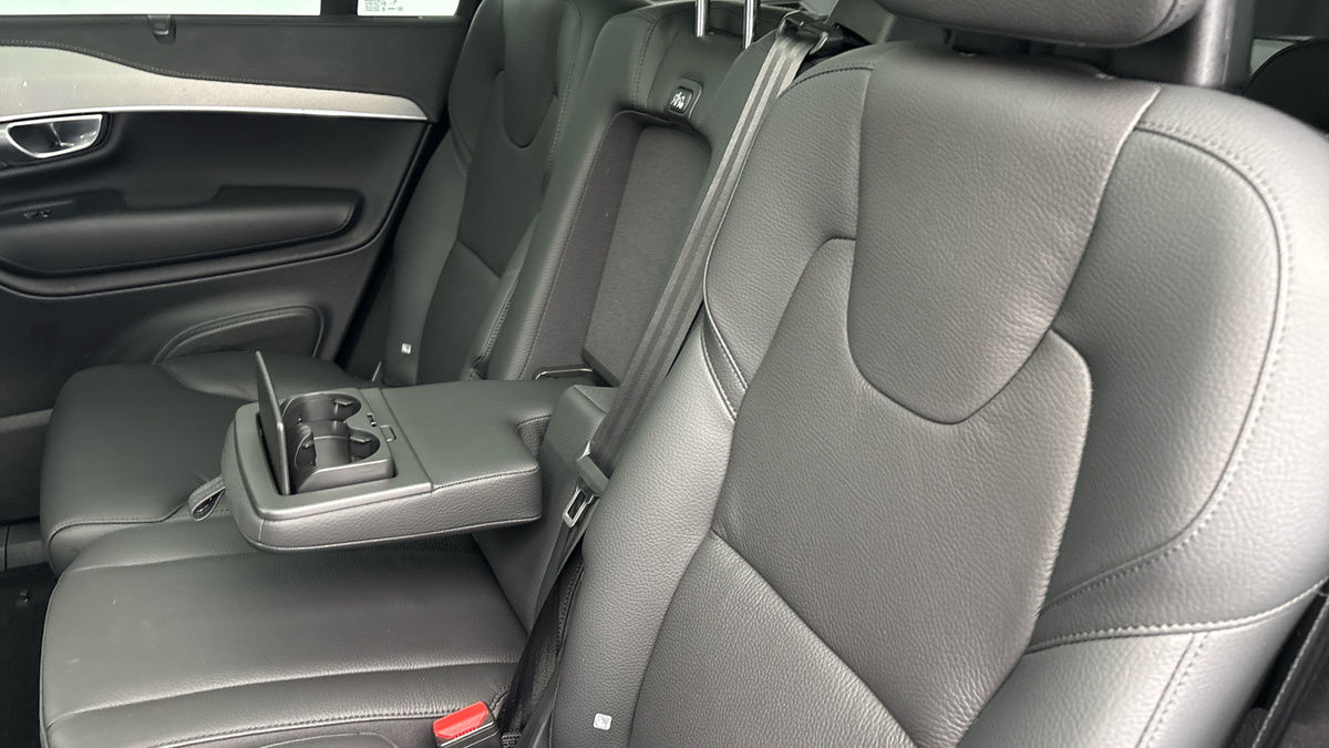 Volvo XC90 Image 9
