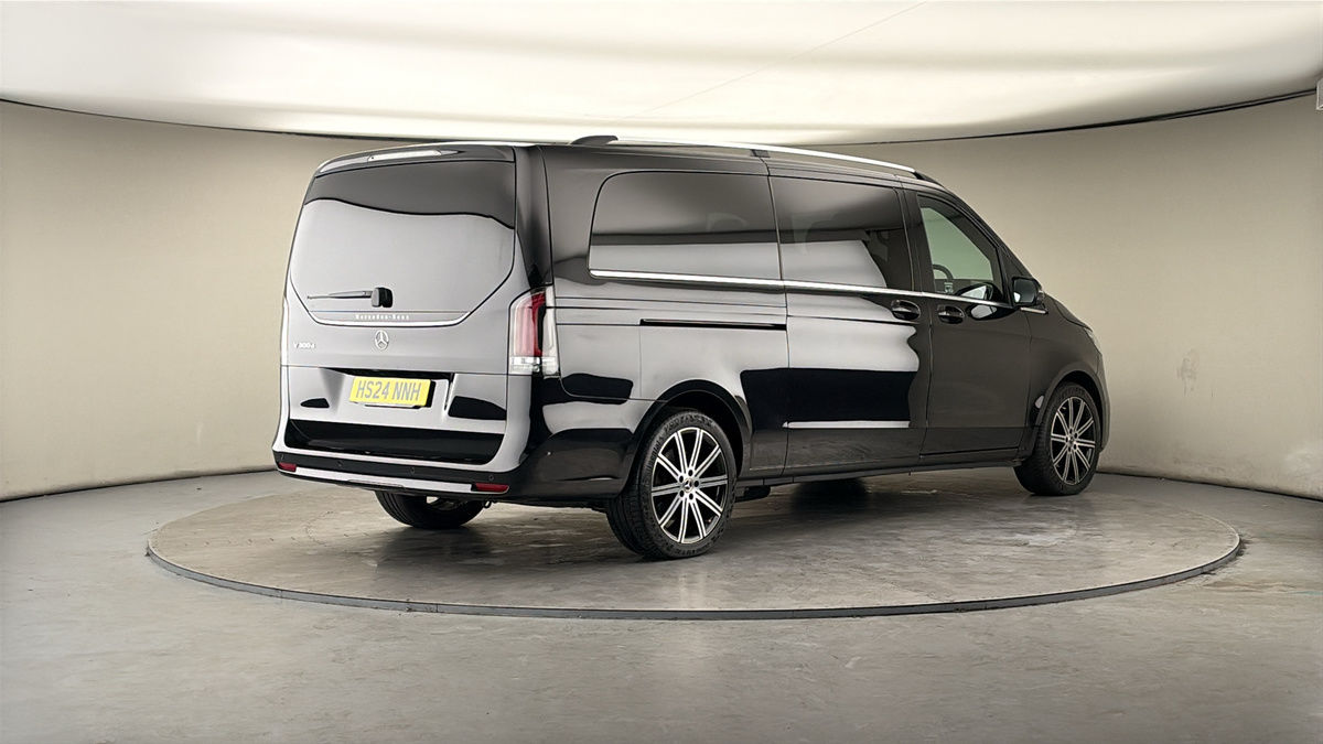 Mercedes-Benz V Class Image 21