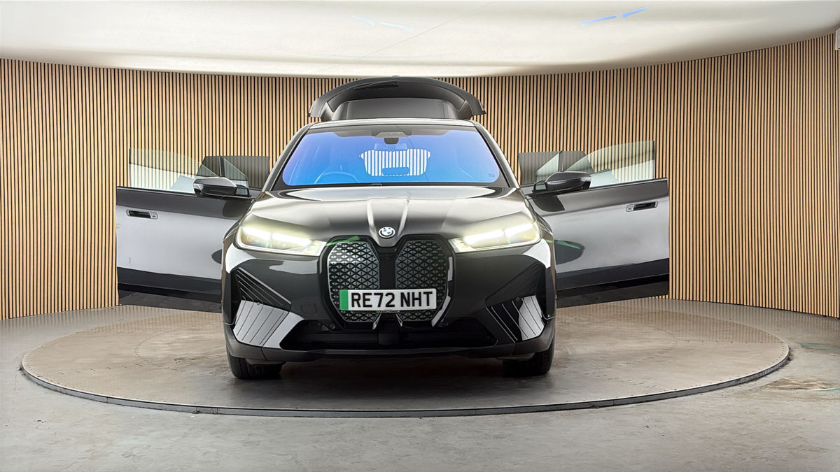 More views of BMW iX