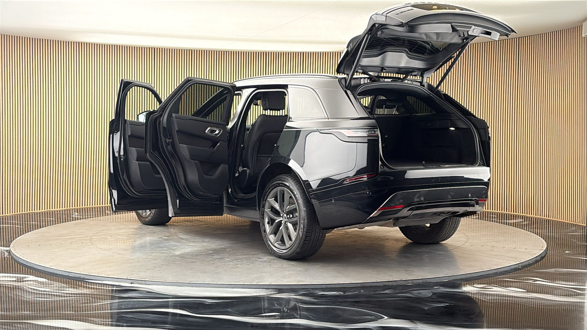 More views of Land Rover Range Rover Velar