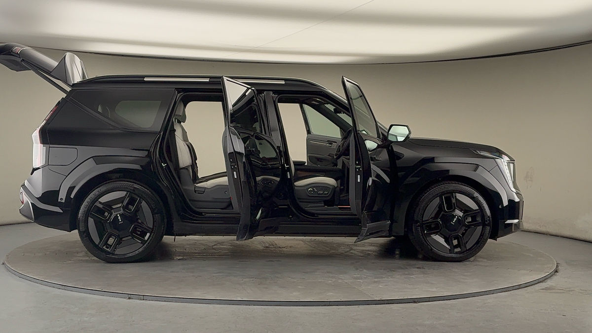 More views of Kia EV9