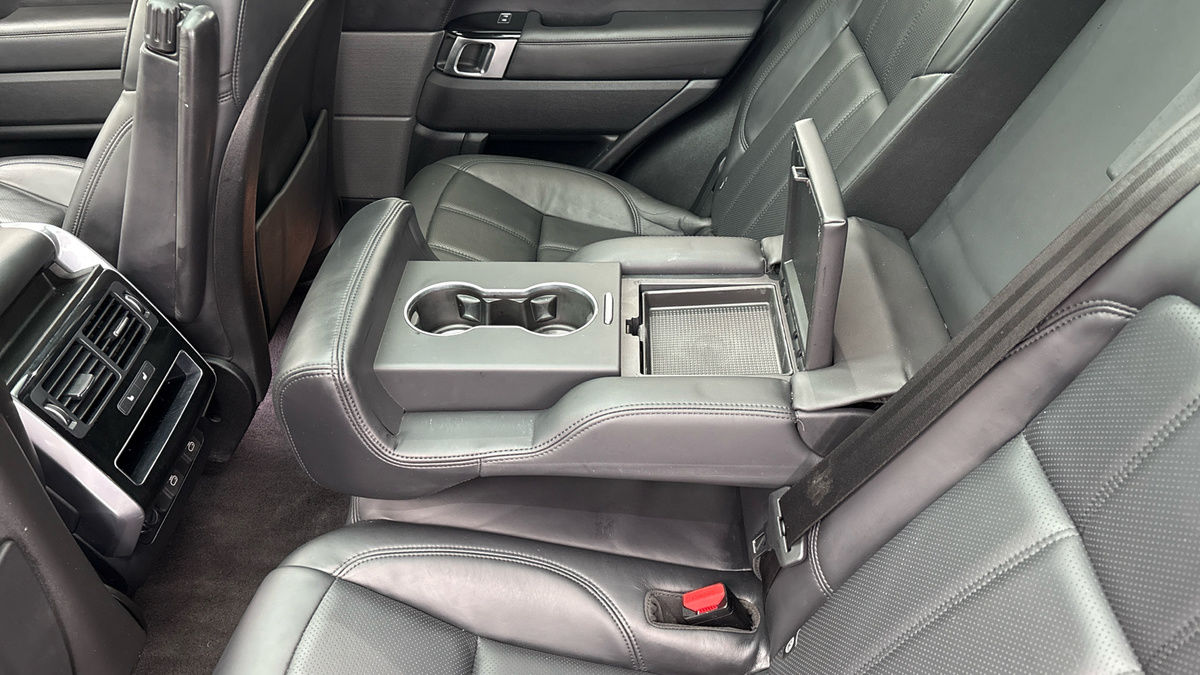 Land Rover Range Rover Sport Image 9
