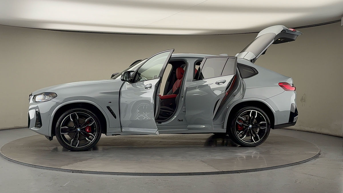 More views of BMW X4