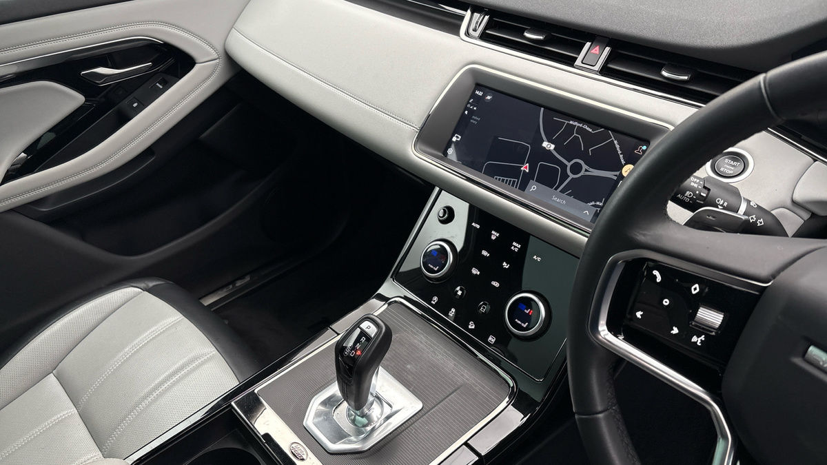 Land Rover Range Rover Evoque Image 18