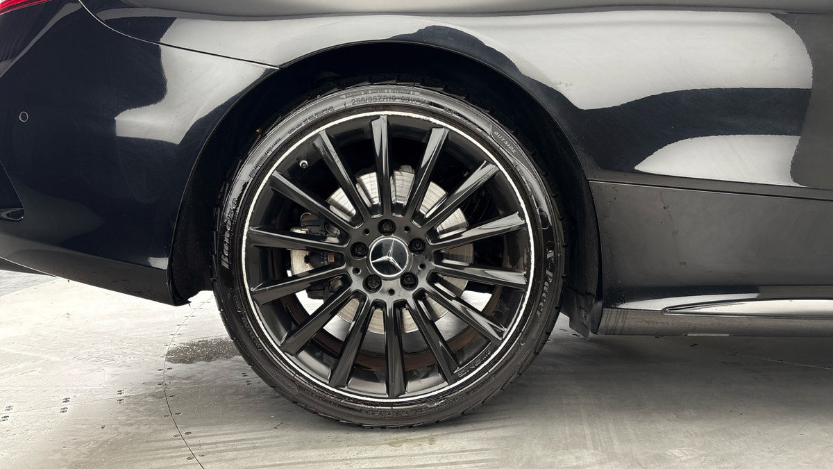 Mercedes-Benz C Class Image 10