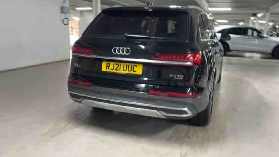 More views of Audi Q7