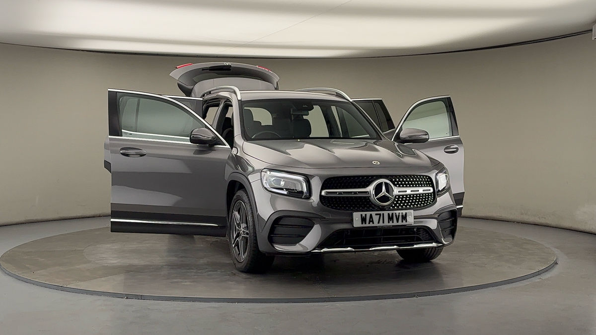 More views of Mercedes-Benz GLB