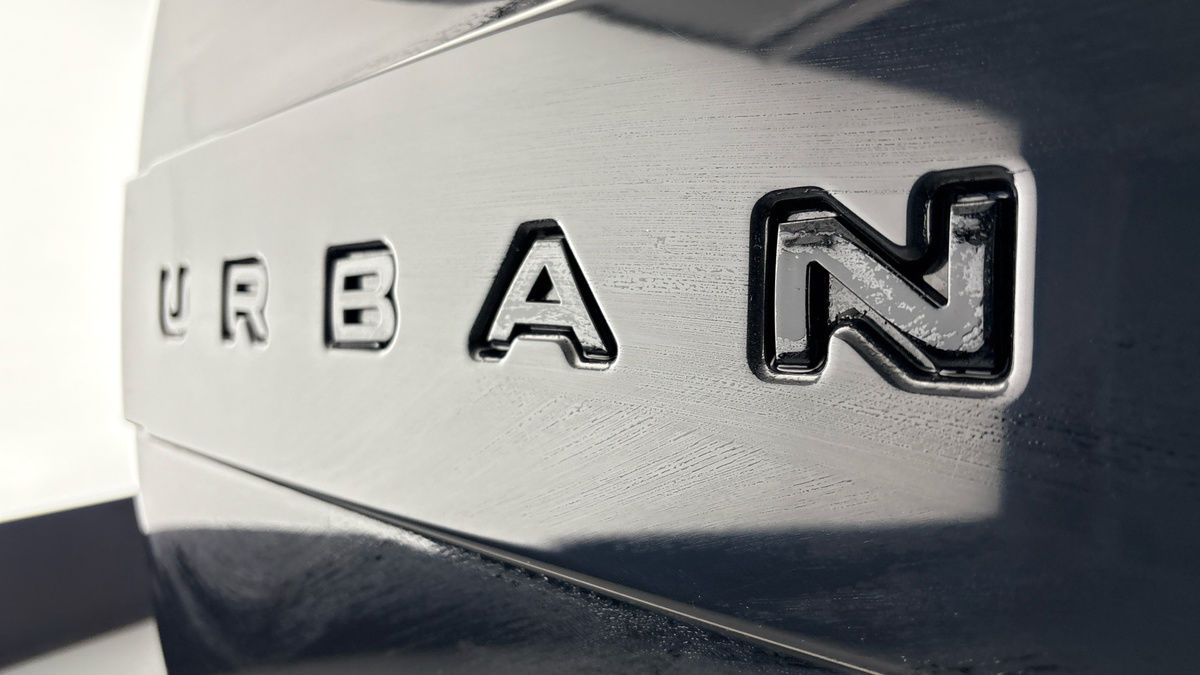 Land Rover Defender 110 Urban Image 31