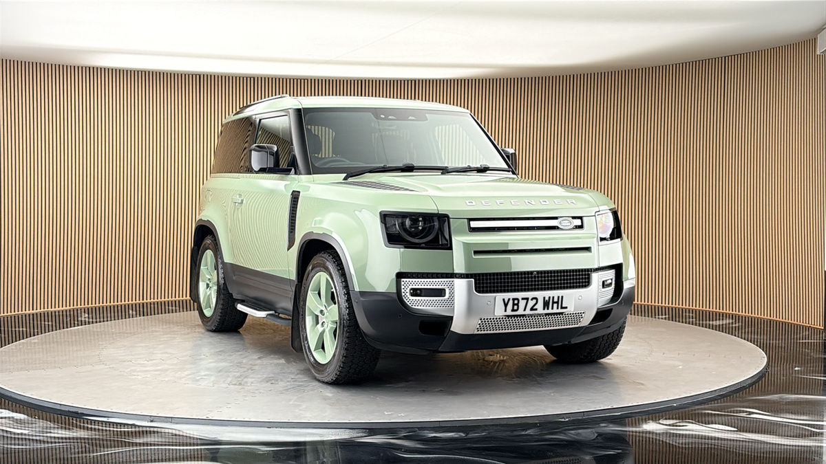 More views of Land Rover Defender 90