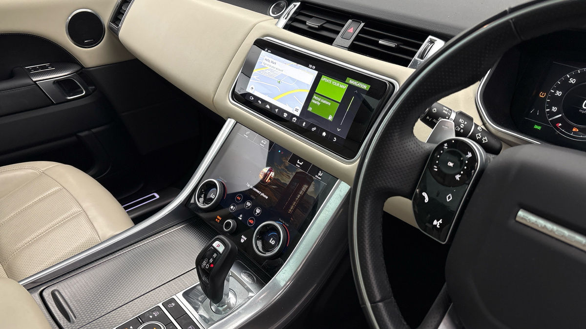 Land Rover Range Rover Sport Image 18