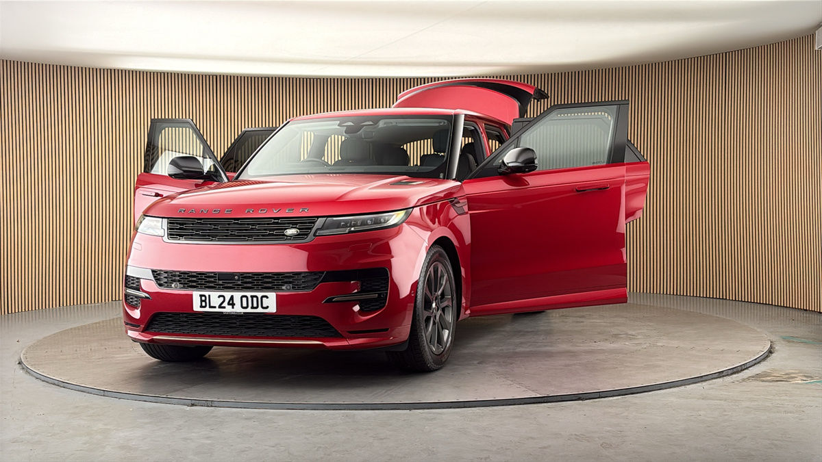 More views of Land Rover Range Rover Sport