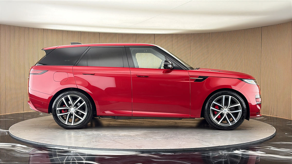 Land Rover Range Rover Sport Image 16