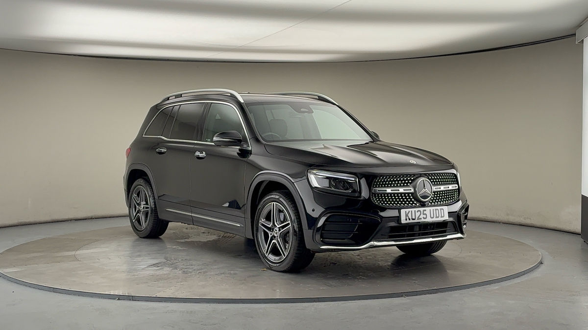 Mercedes-Benz GLB Sticky Header Image
