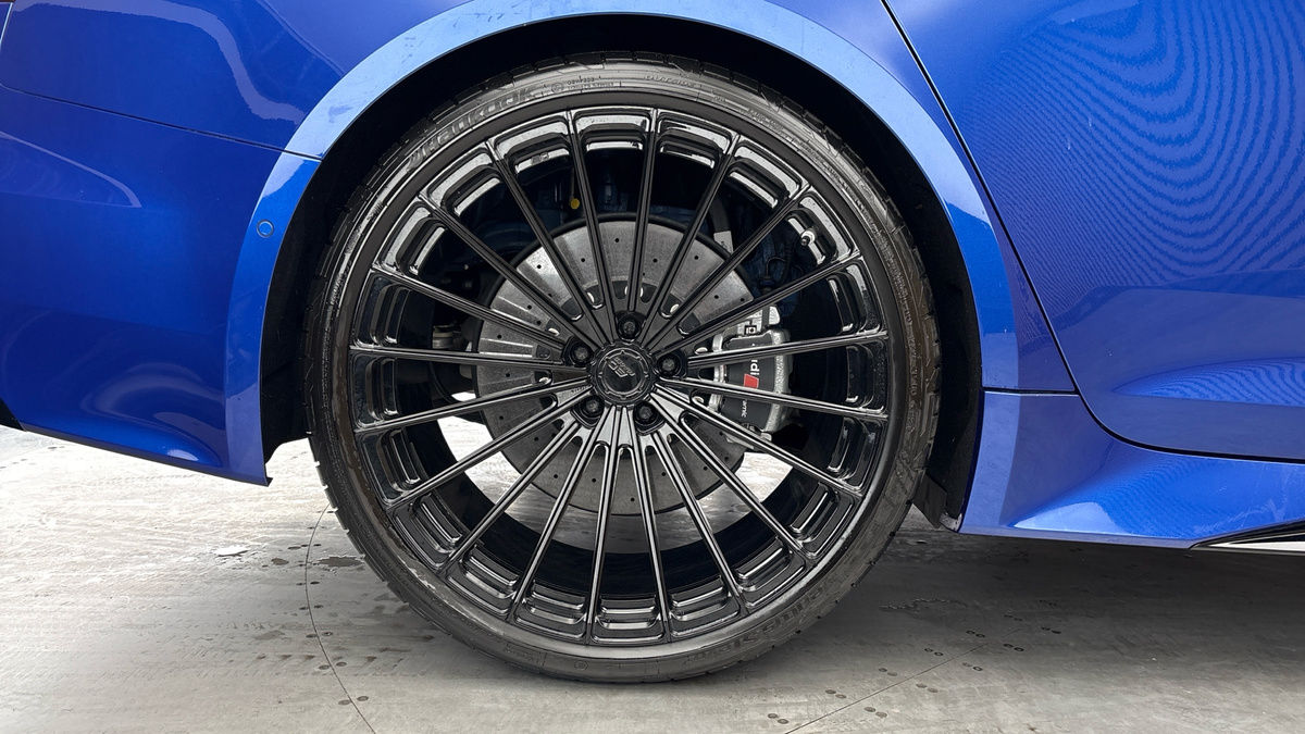 Audi RS6 Avant Image 10
