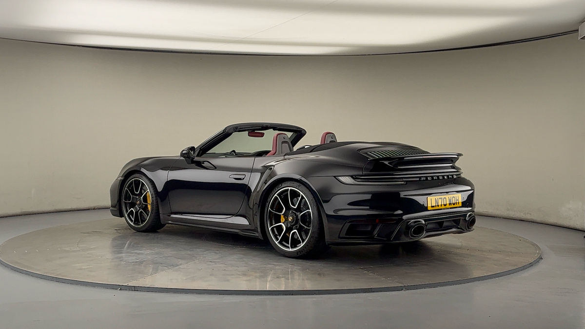 More views of Porsche 911