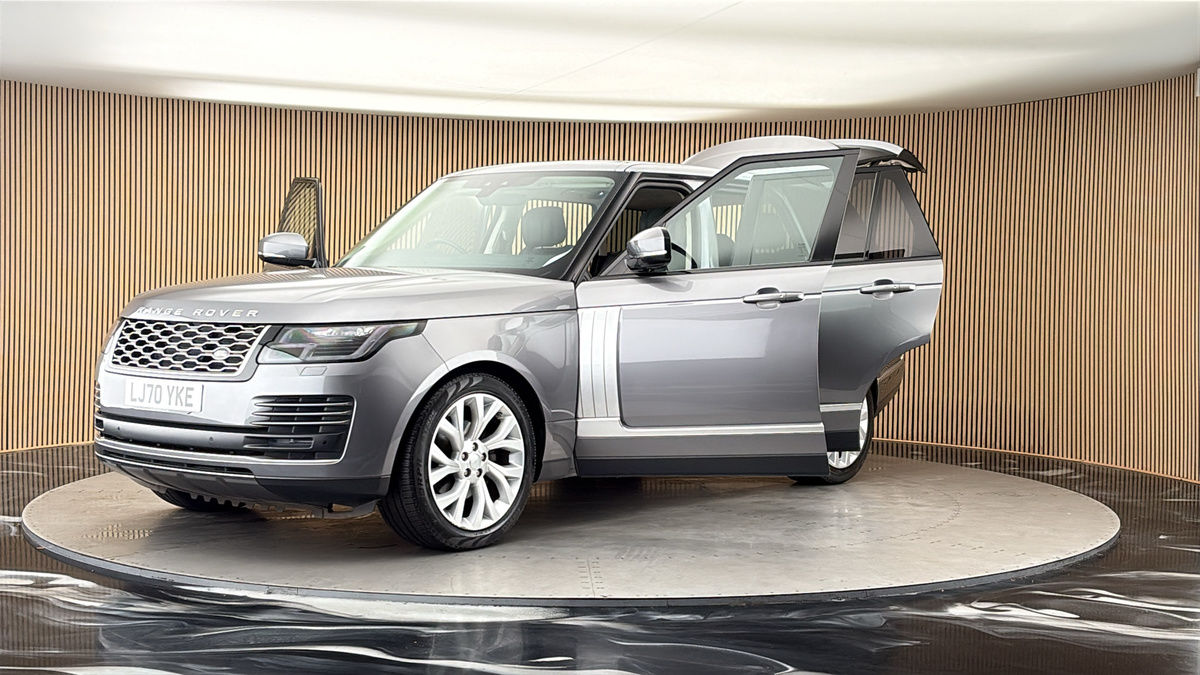 More views of Land Rover Range Rover