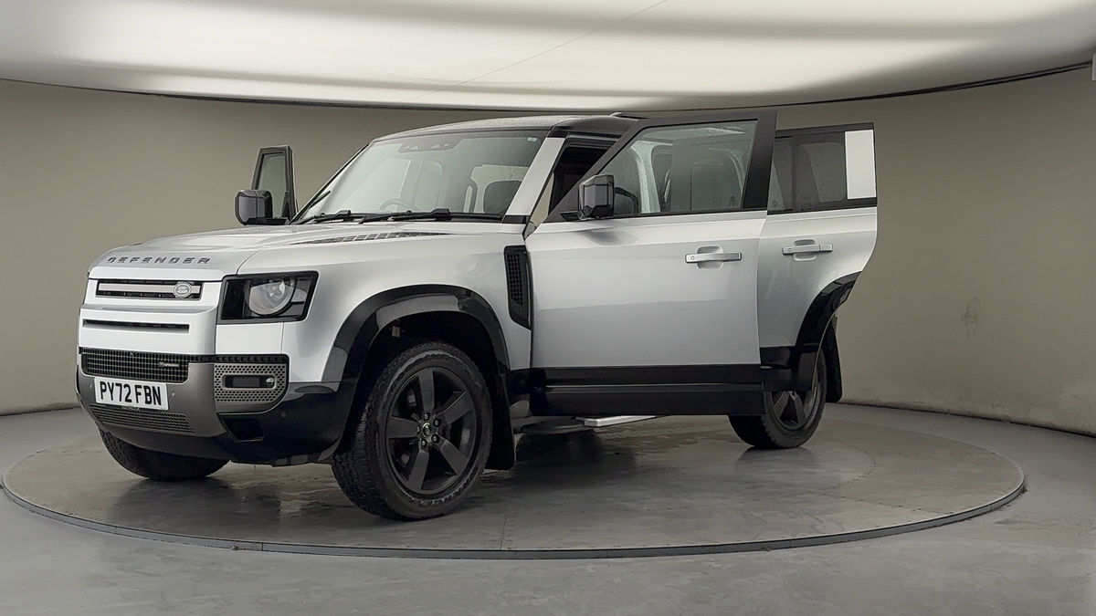 More views of Land Rover Defender 110