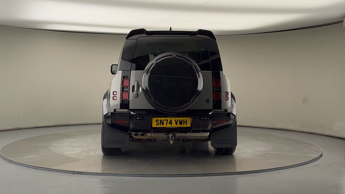 More views of Land Rover Defender 110