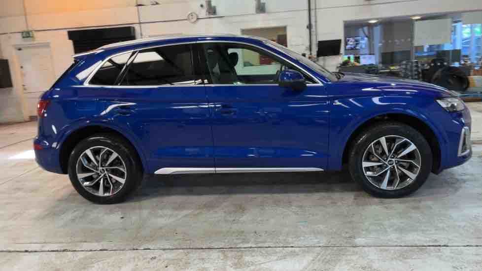 More views of Audi Q5