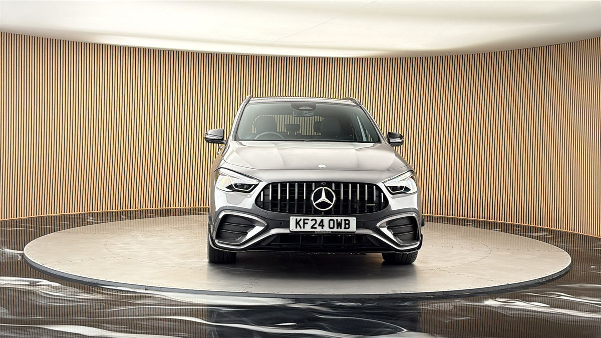 More views of Mercedes-Benz GLA