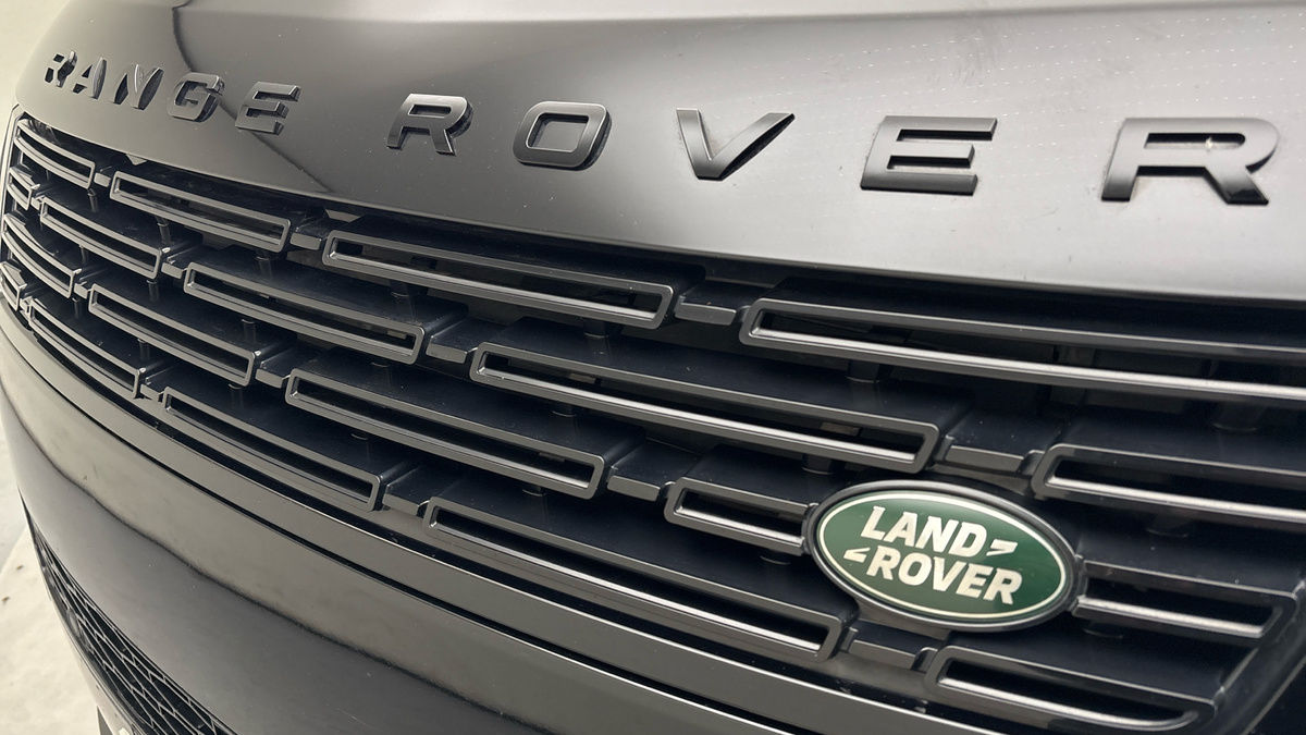 Land Rover Range Rover Sport Image 24