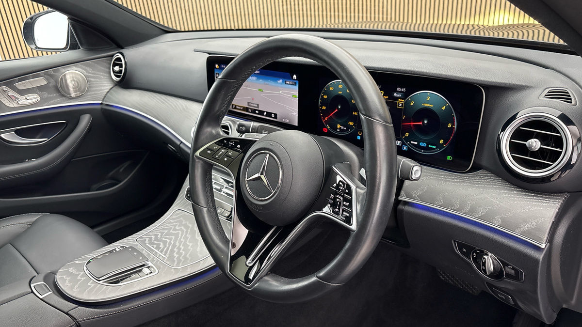 Mercedes-Benz E Class Image 5