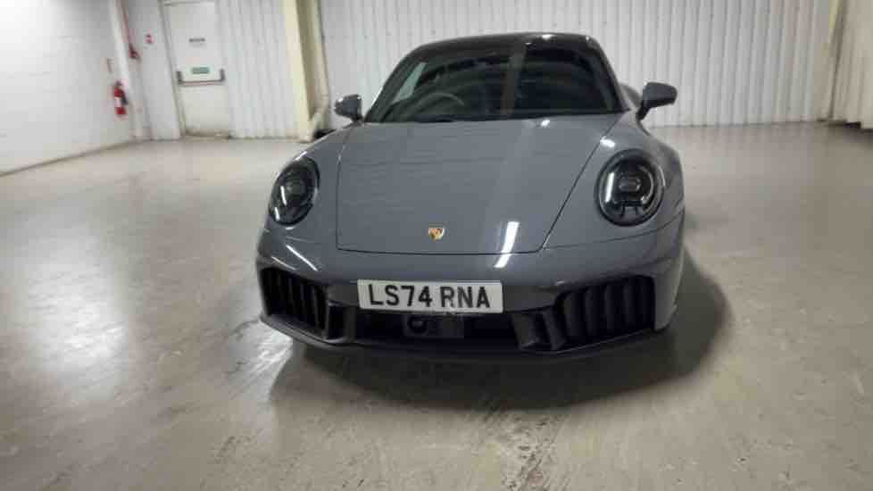More views of Porsche 911