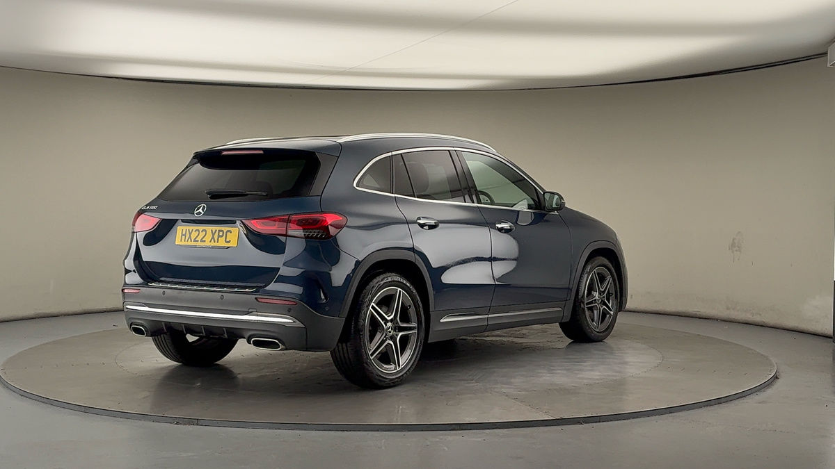 More views of Mercedes-Benz GLA