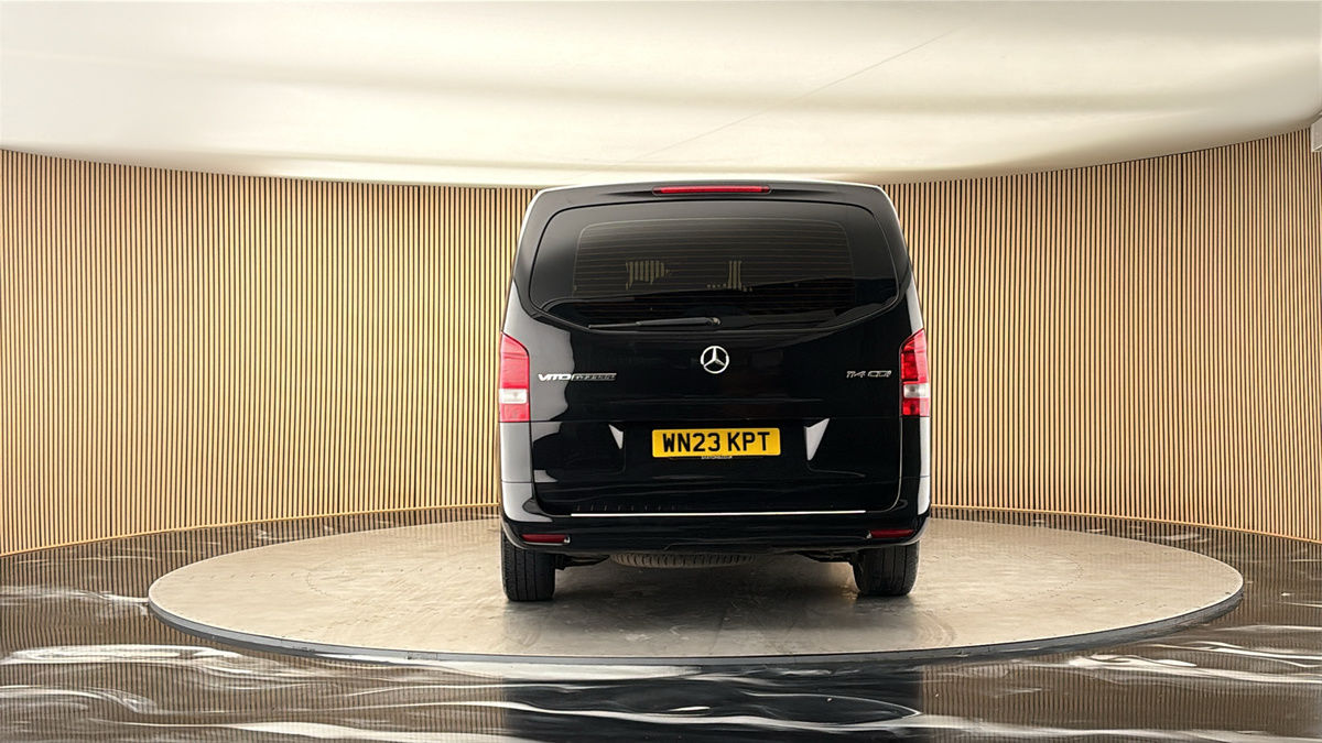 More views of Mercedes-Benz Vito