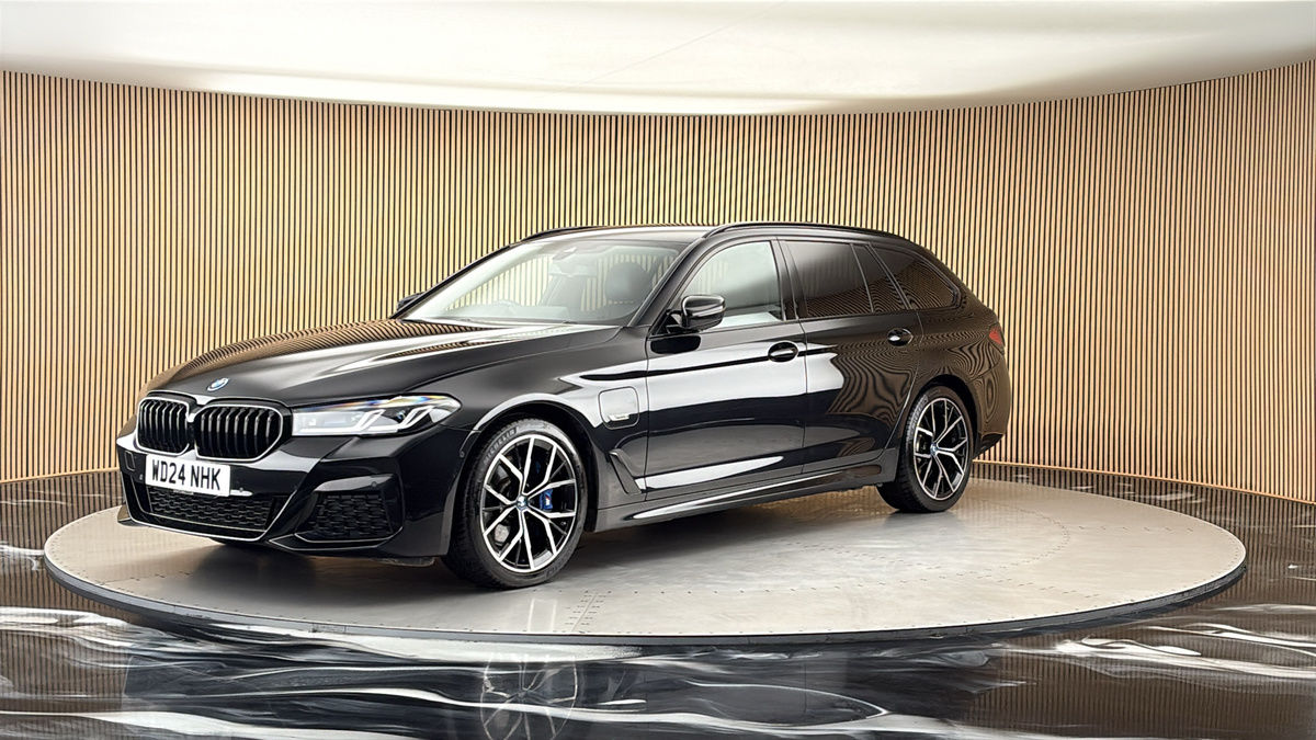 BMW 5 Series Image 20