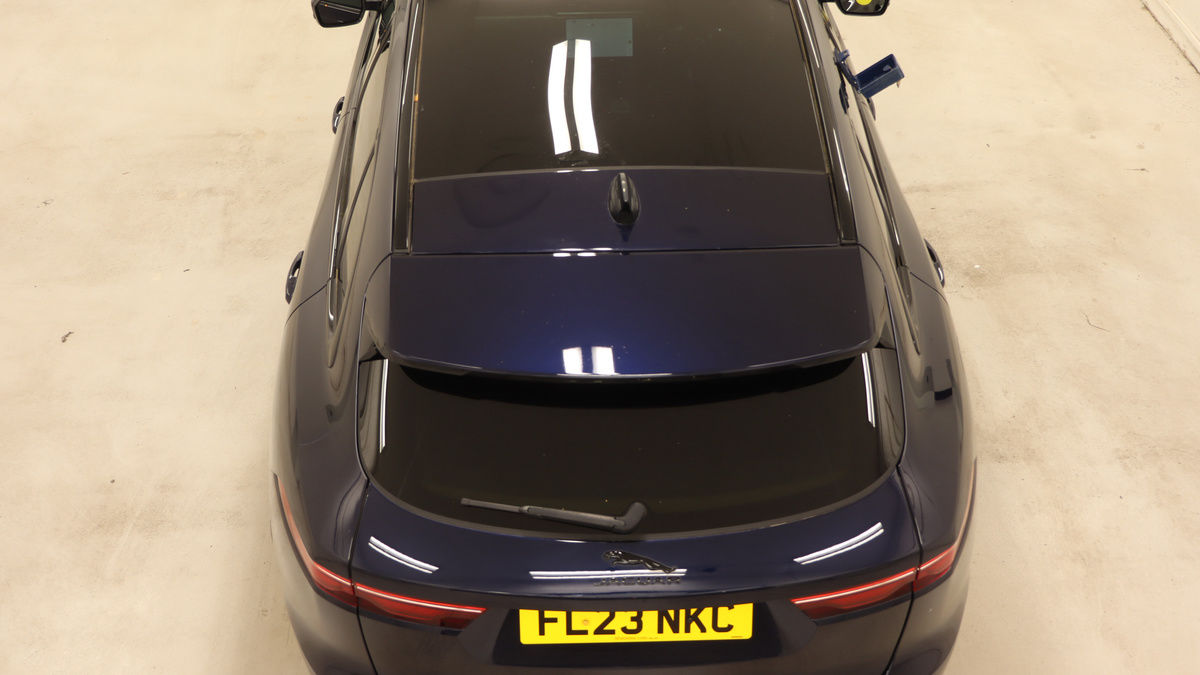 Jaguar F-PACE Image 8