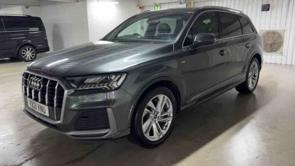 More views of Audi Q7