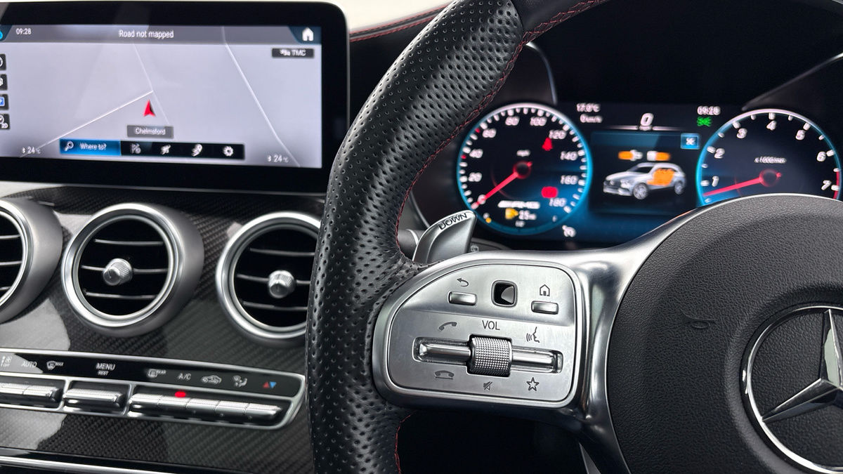 Mercedes-Benz GLC Image 13