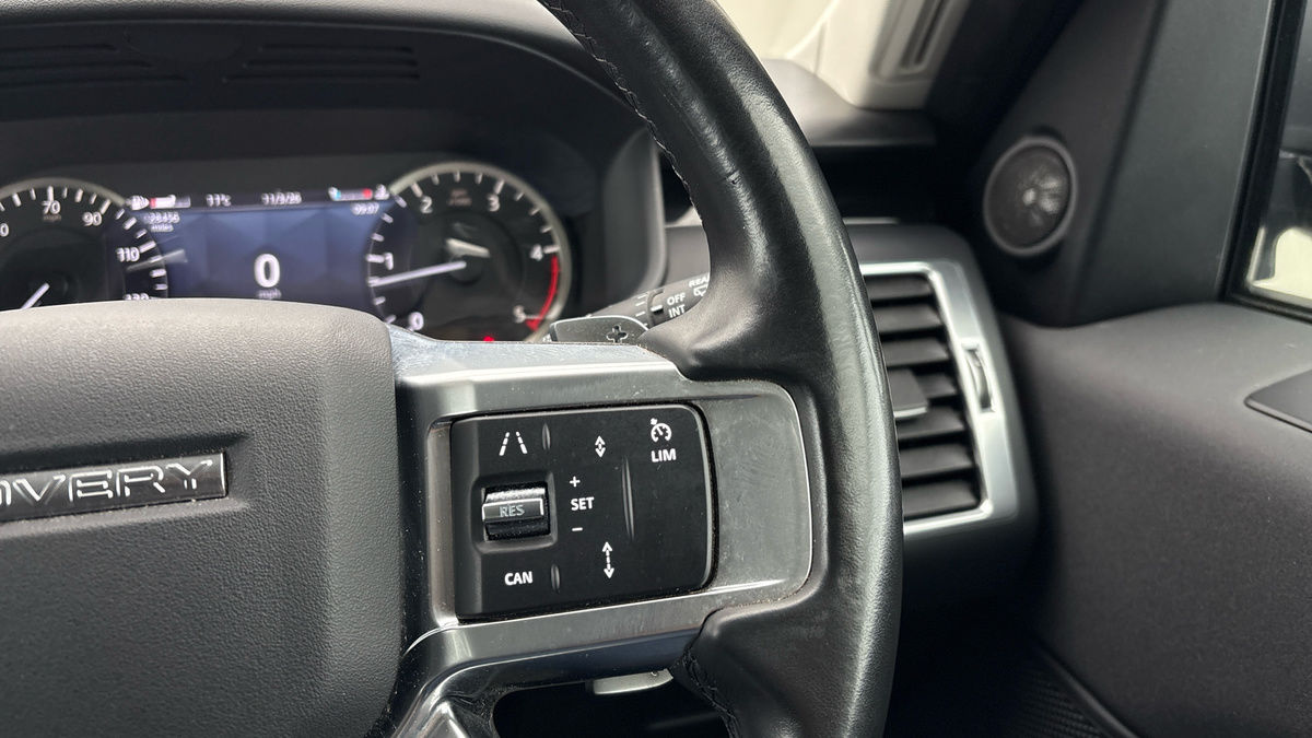 Land Rover Discovery Image 14