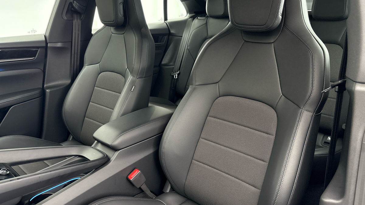 Porsche Macan Image 8