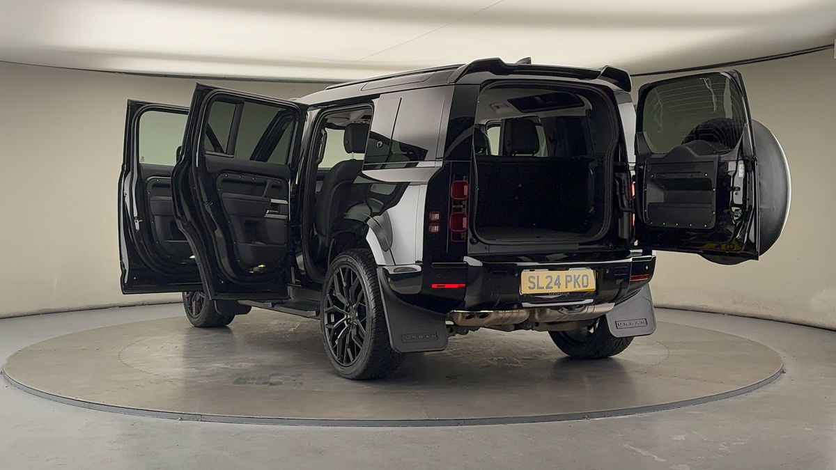 Land Rover Defender 110 Urban Image 35