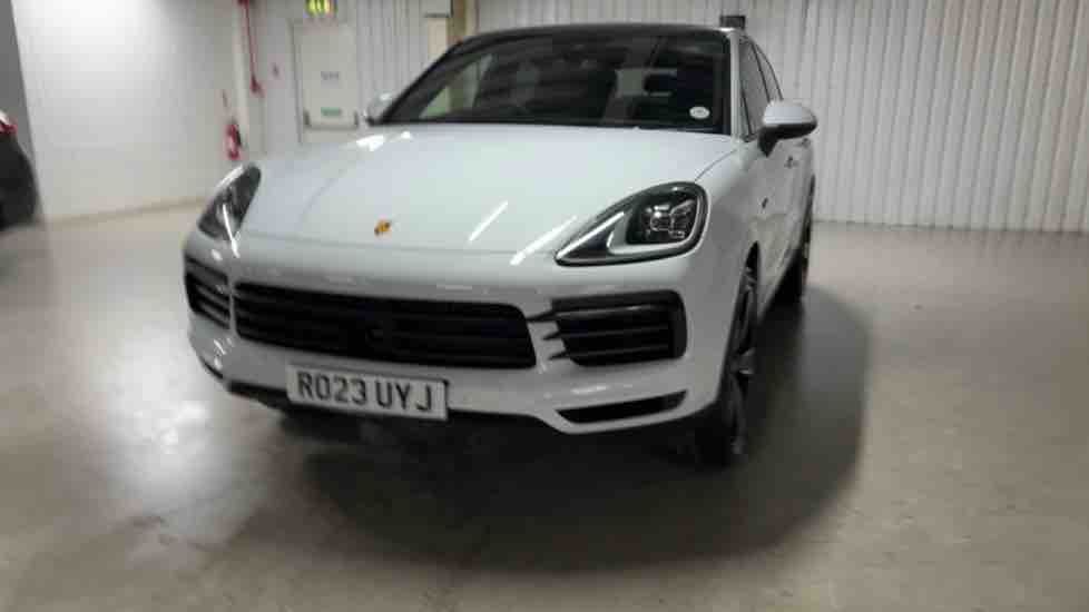 More views of Porsche Cayenne