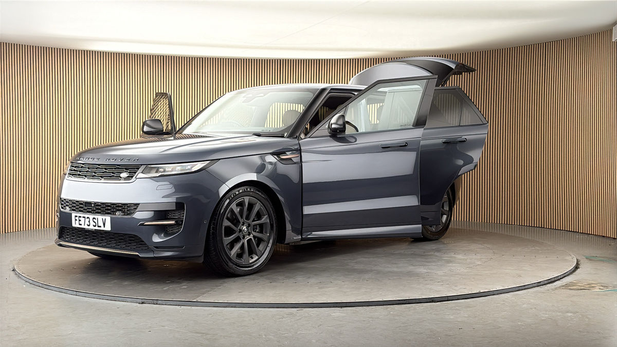 More views of Land Rover Range Rover Sport